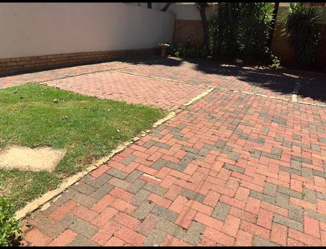 3 BEDROOM HOUSE FOR SALE IN CHRISTOBURG